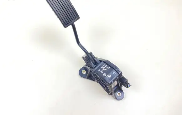 Honda CR-V Accelerator throttle pedal JM14A