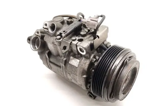 BMW 1 E81 E87 Air conditioning (A/C) compressor (pump) 6987862