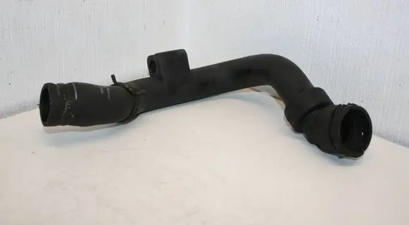 Volkswagen PASSAT B5.5 Engine coolant pipe/hose 8D0121101AD