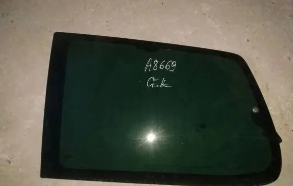 Peugeot 807 Rear side window