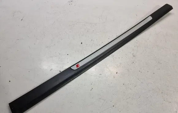 Audi A6 S6 C6 4F Front sill trim cover 4F0853374J 4F0853374K