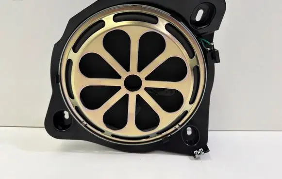 Mercedes-Benz C W205 Subwoofer speaker A2058201500