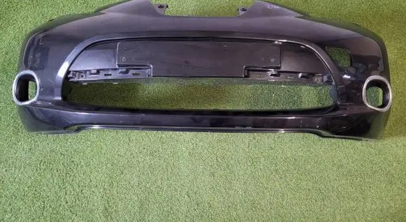 Nissan Leaf I (ZE0) Front bumper 