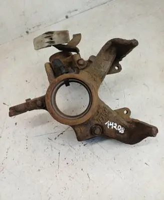 Skoda Fabia Mk1 (6Y) Front wheel hub spindle knuckle 