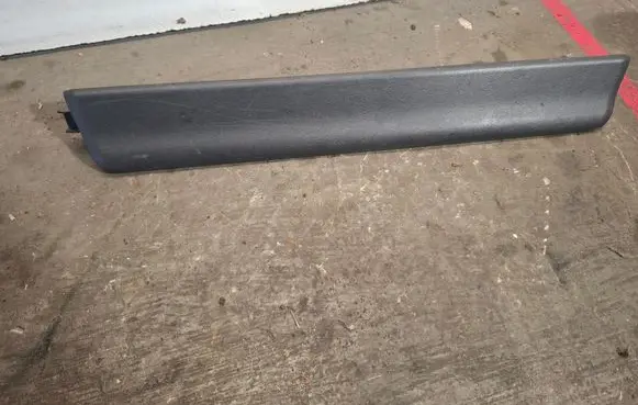 Volvo V70 Front sill trim cover 31306758