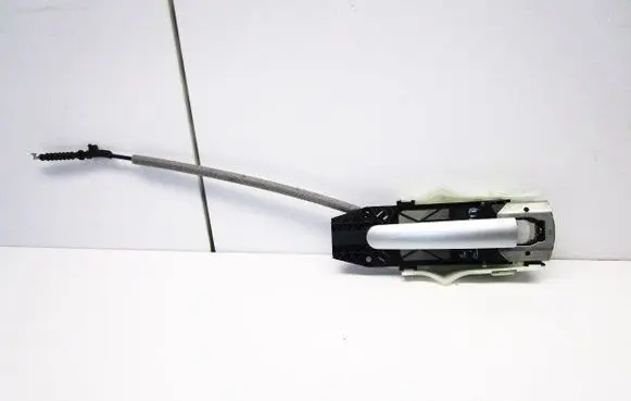Skoda Rapid (NH) Front door coupe exterior handle/bracket 