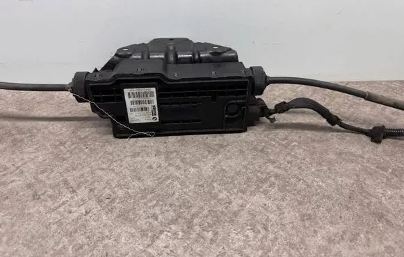 BMW X5M F85 Hand brake control module 6882007 6874220