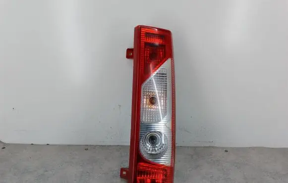 Peugeot Expert Rear/tail lights 