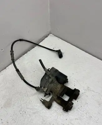 BMW 2 F46 Rear brake caliper