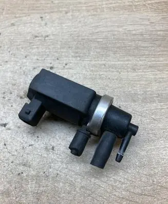 Audi A6 S6 C5 4B Vacuum valve 059906627 72190322