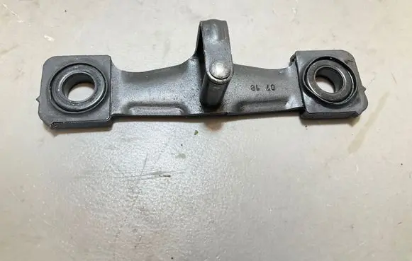 Volkswagen Golf VII Loading door lock loop/hook striker 5G0827517D
