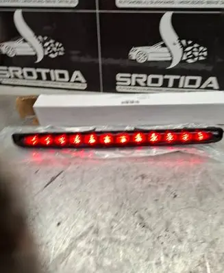 Third/center stoplight