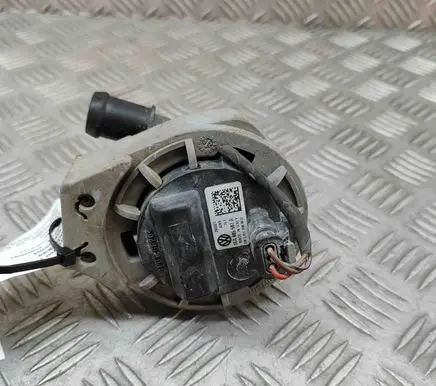 Volkswagen ID.4 Electric auxiliary coolant/water pump 1EA965567A
