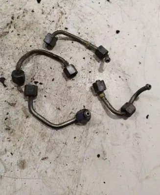 Peugeot 4007 Fuel injector supply line/pipe 