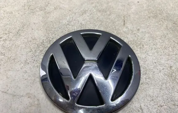 Volkswagen Sharan Manufacturers badge/model letters 7M3853630A