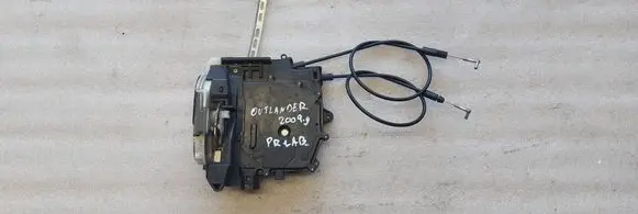 Mitsubishi Outlander Front door lock