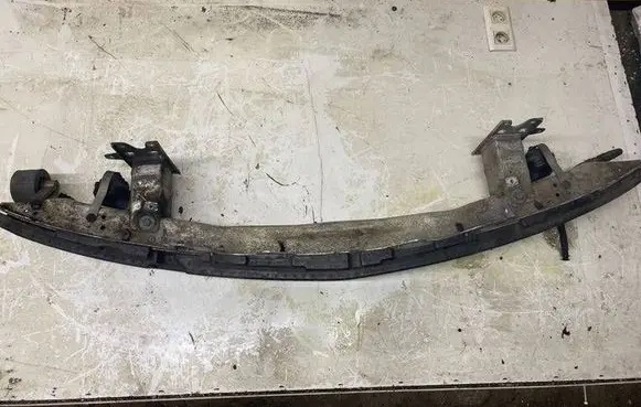 BMW 7 E65 E66 Front bumper cross member