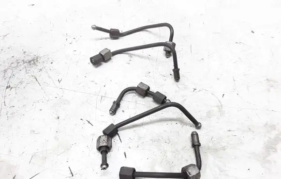 Opel Vectra C Fuel injector supply line/pipe 