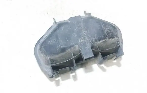 Headlight/headlamp dust cover