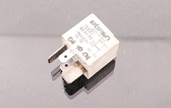 Audi A4 S4 B8 8K Other relay 8E0951253