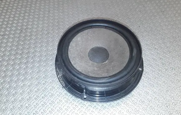 Seat Leon (1P) Front door speaker