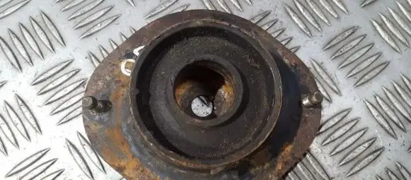 Opel Astra F Coil spring mount 