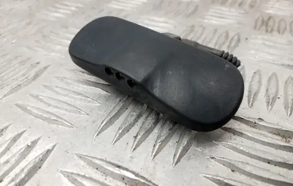 Audi A3 S3 A3 Sportback 8P Windshield washer spray nozzle 8P0955988E
