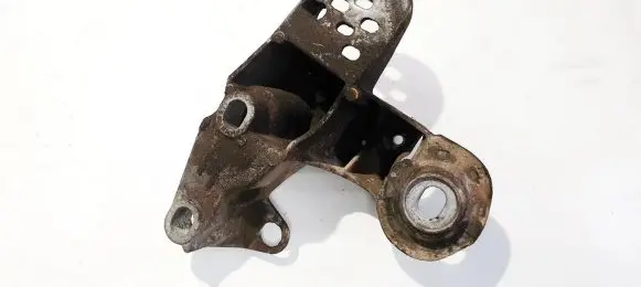 Volkswagen PASSAT B5 Engine mounting bracket 4b0199351b