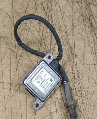 Mercedes-Benz S W222 Lambda probe sensor A0009053403