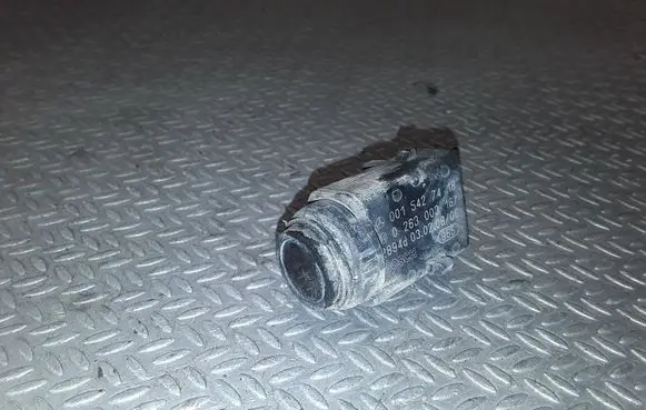 Mercedes-Benz C W203 Parking PDC sensor 0015427418 0263003167