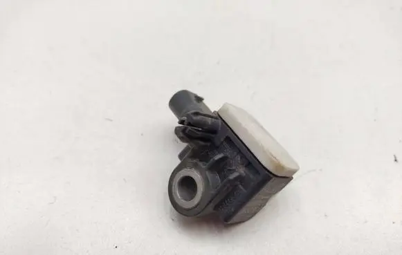 Infiniti Q30 Airbag deployment crash/impact sensor 56054085AA