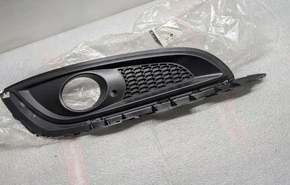 Opel Insignia A Front bumper lower grill 22787050