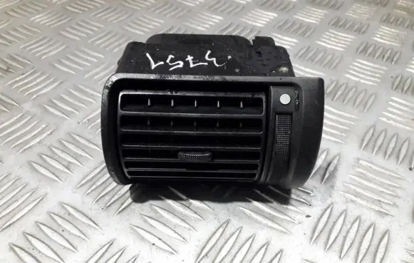 Audi A4 S4 B5 8D Dash center air vent grill 8d1820901