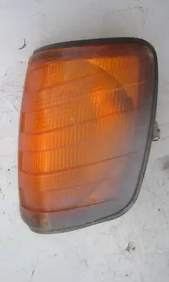 Mercedes-Benz E W124 Front indicator light P25121W