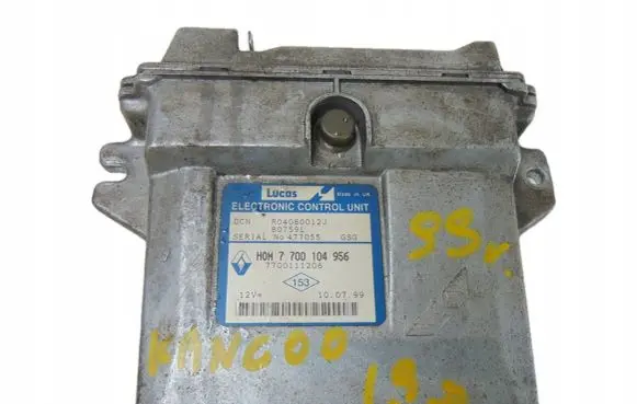 Renault Kangoo I Engine control unit/module 7700104956