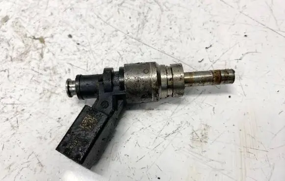 Fuel injector