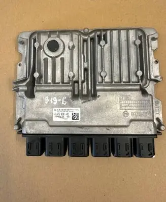 BMW 5 G30 G31 Engine control unit/module 0281035557 8476038