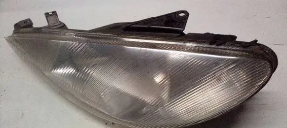 Peugeot 206 Headlight/headlamp 9640559580