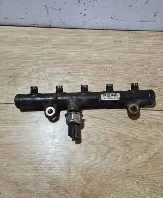 Ford Mondeo MK IV Fuel distributor 9681649580 0725002082207 9130833