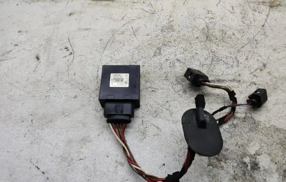 Volkswagen Golf Sportsvan Fuel injection pump control unit/module 5Q0906121K