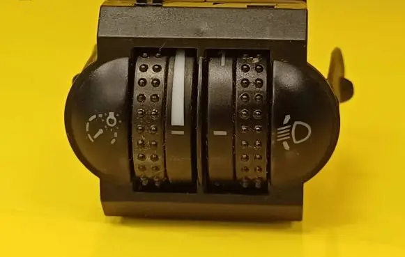 Volkswagen Golf V Headlight level height control switch 3B0941333C