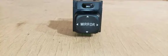 Toyota Yaris Wing mirror switch TRW