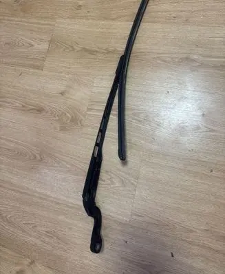 Audi A6 S6 C6 4F Front wiper blade arm 4F1955409