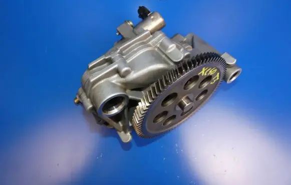 Volvo XC40 Oil pump 32257092 369112K18