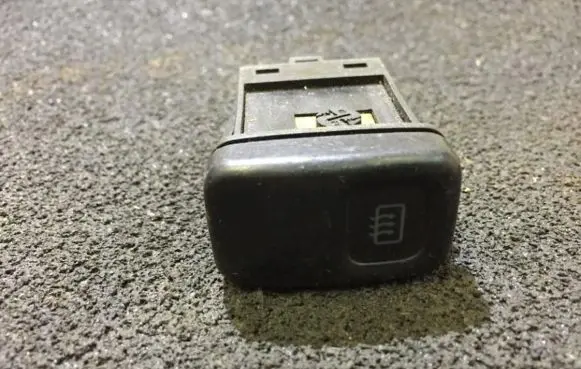 Mazda 626 Windscreen/window heater switch