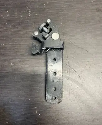 Peugeot Bipper Front door check strap stopper 