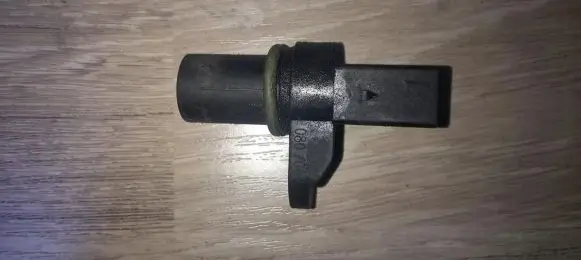 BMW 5 E39 Camshaft position sensor 751862805 7518628-05