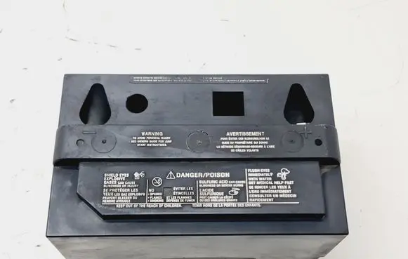 Ford Explorer Battery box tray cover/lid 4L2T10A682AA