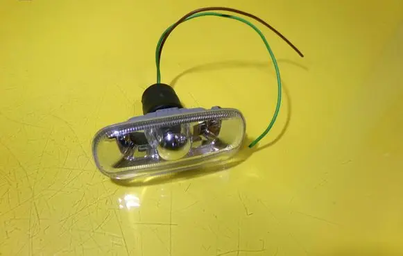 Audi A6 S6 C5 4B Front fender indicator light 850949127