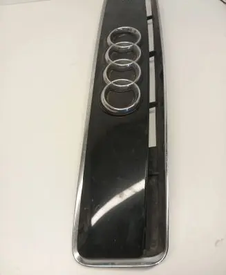 Audi A2 Front grill 8Z0853692A